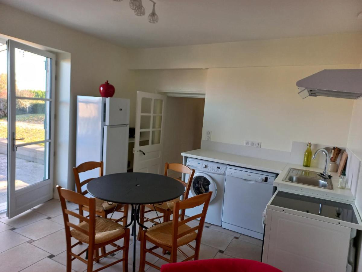 L'Eglantyne Bed and Breakfast La Chapelle-de-Guinchay Εξωτερικό φωτογραφία